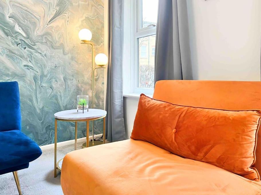 Apartament Free Parking - Business Or Relocation - Weekly Or Monthly - 4 Guests By Hofin Stays Short Lets & Serviced