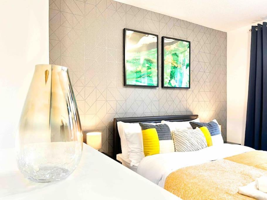 Free Parking - Business Or Relocation - Weekly Or Monthly - 4 Guests By Hofin Stays Short Lets & Serviced * Londra