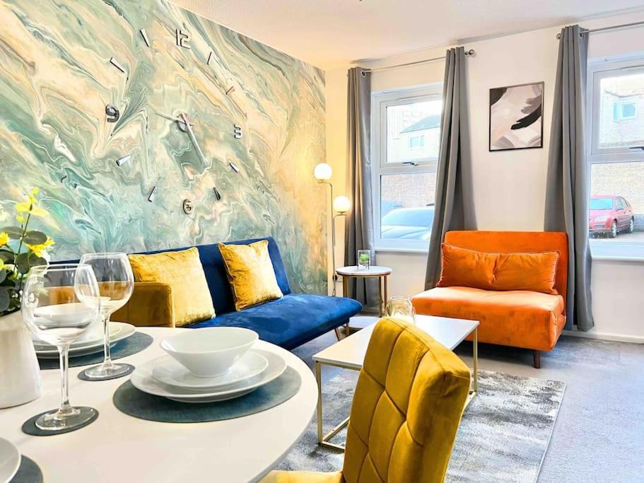 Apartament Free Parking - Business Or Relocation - Weekly Or Monthly - 4 Guests By Hofin Stays Short Lets & Serviced